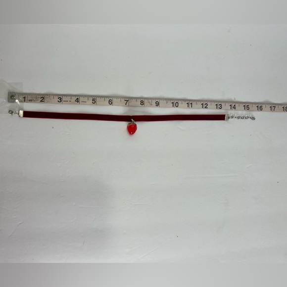 Choker necklace velvet strawberry necklace red wine velvet cute necklace fruit - Picture 10 of 10